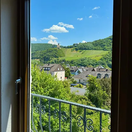 بيت للعطل Burgblick Am Hang برنكاستيل كويس